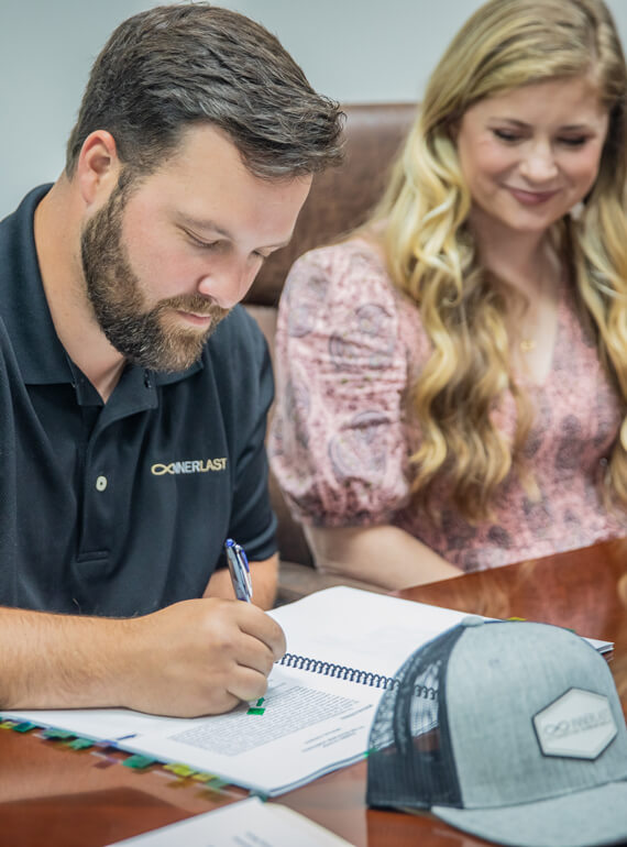 Innerlast franchise franchisee signing